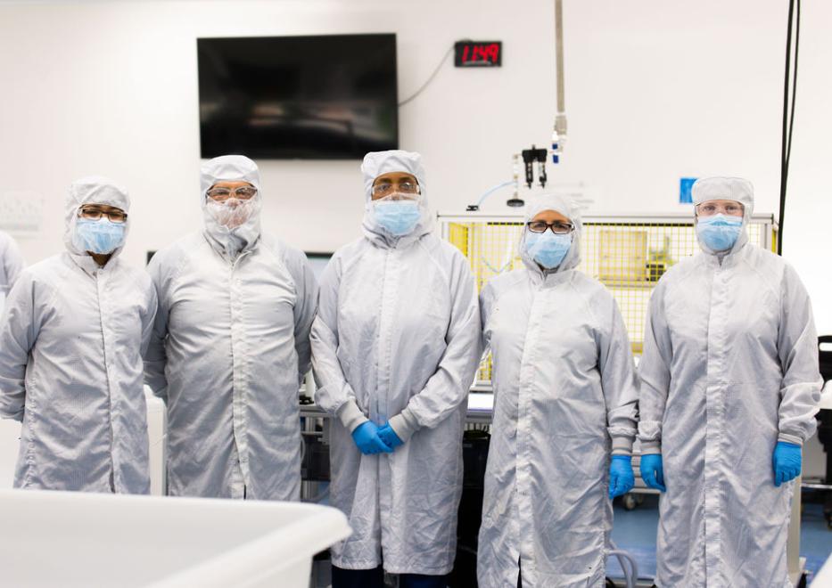 Saint-Gobain employees team shot - plant operators